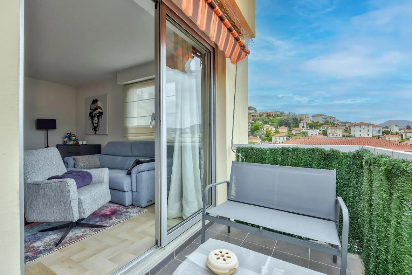 Amazing 1Br Flat With Balcony And City View In Haut De Nice 0*,  France