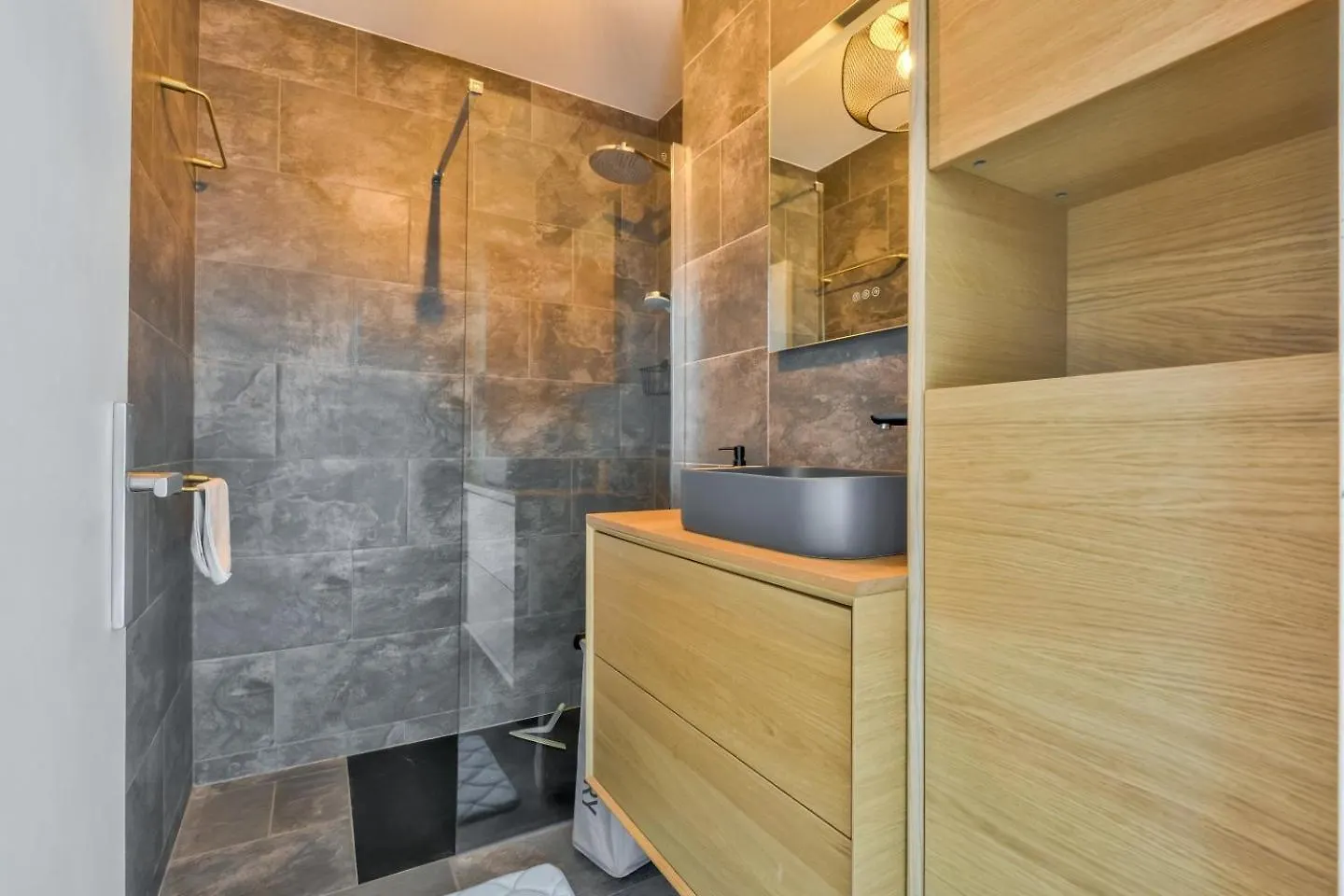 Amazing 1Br Flat With Balcony And City View In Haut De Nice Apartment